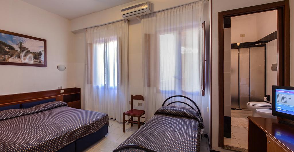 Hotel La Terrazza Cagliari Pokój zdjęcie