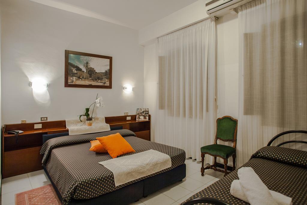 Hotel La Terrazza Cagliari Pokój zdjęcie
