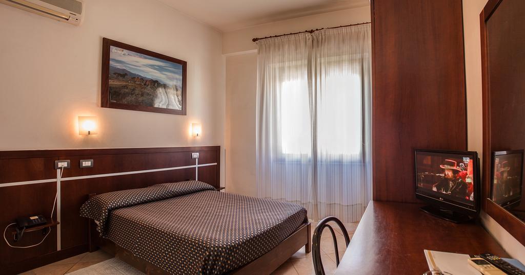 Hotel La Terrazza Cagliari Pokój zdjęcie