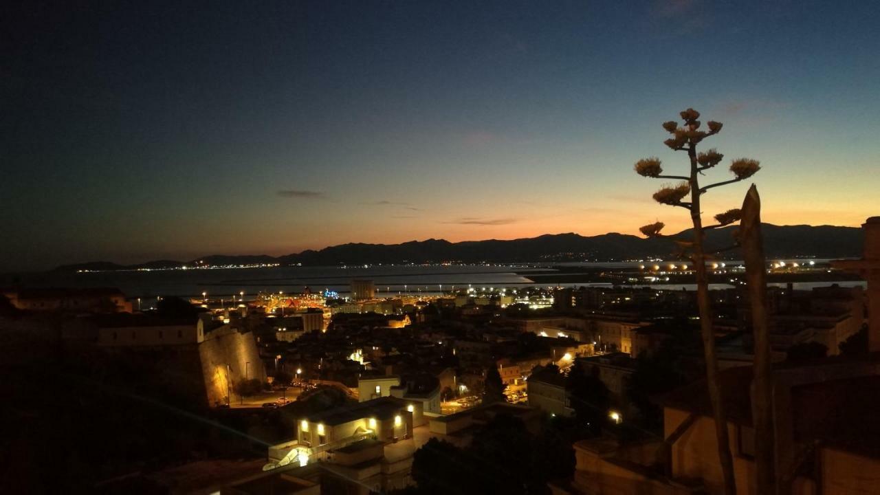 Hotel La Terrazza Cagliari Zewnętrze zdjęcie
