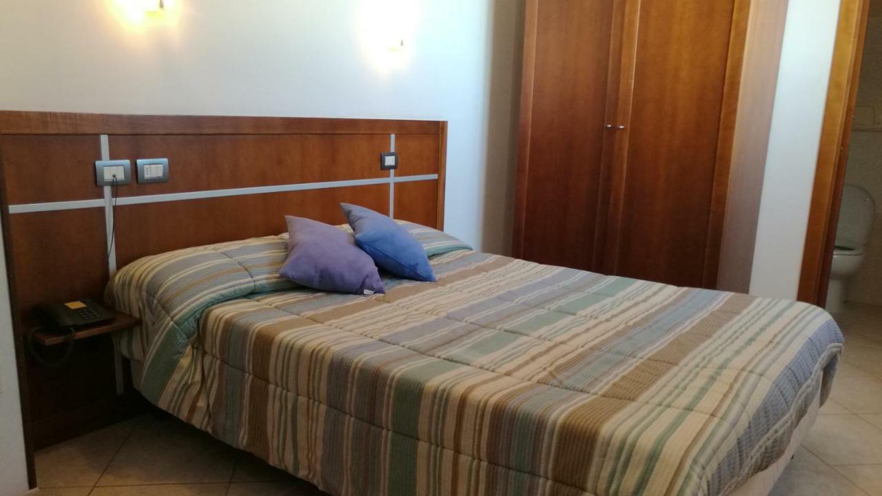 Hotel La Terrazza Cagliari Zewnętrze zdjęcie